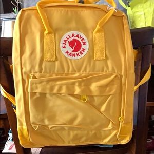 Warm yellow fjall raven backpack